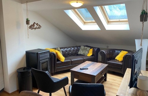 Stall Apartment | Gletscherblick Appartement Voor 8 /10 Personen met Eigen Ingang en Balkon !