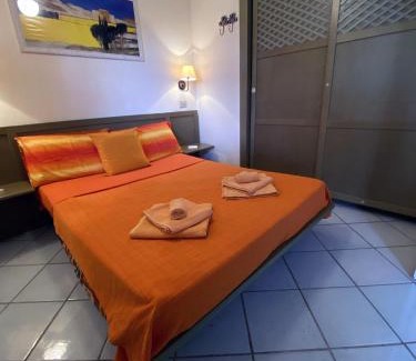 Canneddi Apartment | Gli Oleandri di Calarossa - 5m walk to the beach