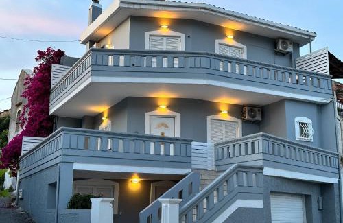 Nipos Apartment | Glikanisos House Nipos - ideal for hikers and families 2bd, 6pl, 10min to beach