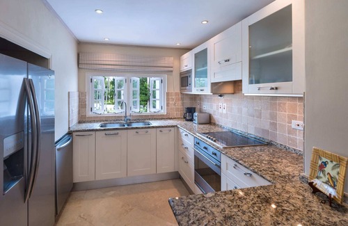 Merlin Bay Apartment | Glitter Bay 306 2BR in St. James by Personal Villas - Beachfront Property