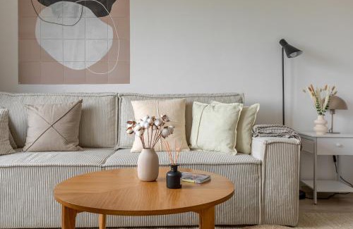 Schwabing-Freimann Apartment | Global Living - Design Apartments I Terrace I Kitchen I Smart-TV I Parking space I München