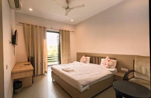 Sector 40 Hotel | Global luxury stay