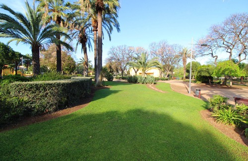 Canet de Berenguer Apartment | Global Properties: Central apartment in Canet d'en Berenguer