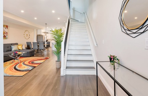 Walkerville House | GLOBALSTAY . New Townhomes 16 Guests, Private Gym, Sauna, BBQ