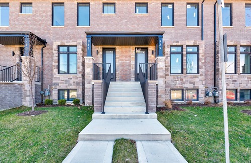 Walkerville Apartment | GLOBALSTAY. Unique New Townhomes for 16 Guests. HOT TUB, BBQ