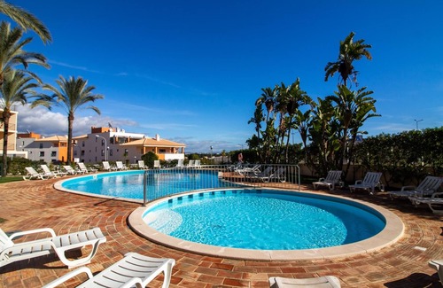 Montechoro Apartment | Globe 33 Apartment | Top Location & The Strip Albufeira