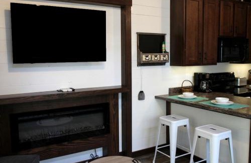 Monteagle House | Glorious Cabin with Stunning Sights in Monteagle, Tennessee
