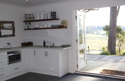 Woodend Apartment | Glorious country views- Pet friendly