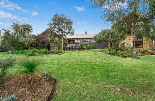 Barwon Heads House | Glorious Golightly Beach House, Barwon Heads