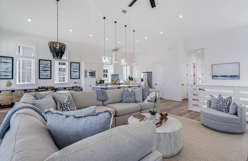 Port Aransas House | Glorious Pet-Friendly Beach Home@Cinnamon Shore w/Garage & Fire Pit+Amenities