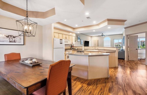 Branson Condo | Glorious Relaxation| Golf Course Views