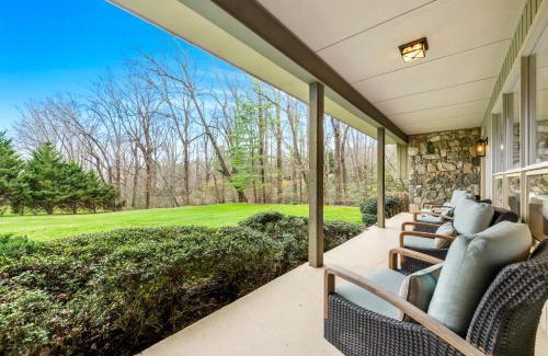 Black Mountain House | Gloryland