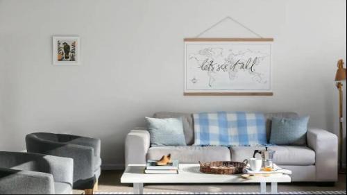 Valla Beach House | Glossies Coastal Retreat - Relax, Escape, Pets on Request