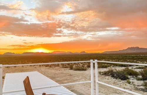 Study Butte-Terlingua House | Glow House Terlingua Texas