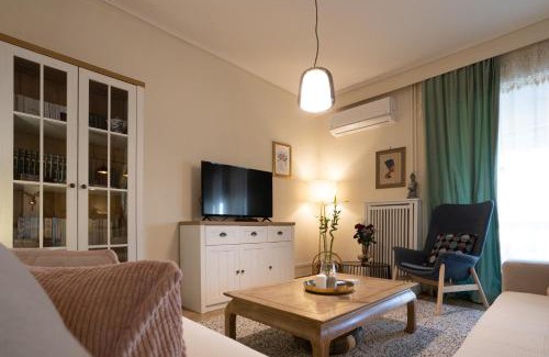 Glyfada Apartment | Glyfada golf fourth floor apartment