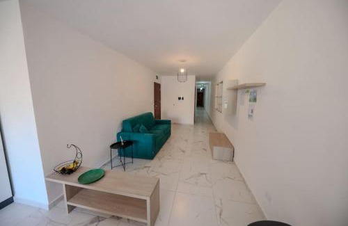 St. Paul's Bay Apartment | Go Exchange, Block D, Apt 6 Entire Unit