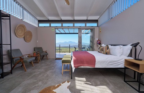 Bonnievale Cabin | Goats Window Luxury Safari Lodge