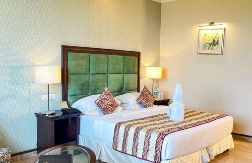 Meerut Hotel | Godwin Meerut