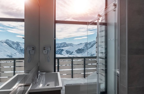 Kazbegi Hotel | Gogi Resort