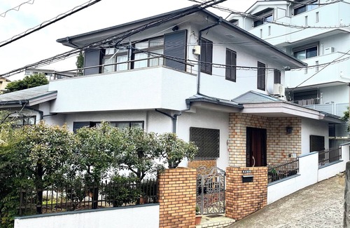 Kohoku Ward House | Gohaku Western-style room - 3 min. from the station. Bedroom is a western style room with a living room