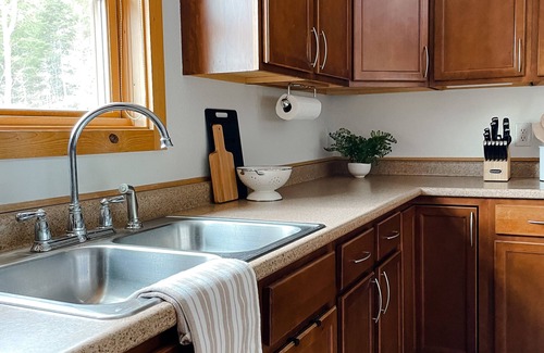 Two Harbors Cottage | Gokotta Cottage: Cozy forest retreat with Lake Superior views