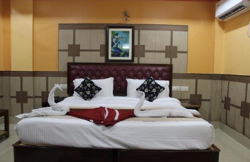 Bhubaneshwar Hotel | Gokul Plaza