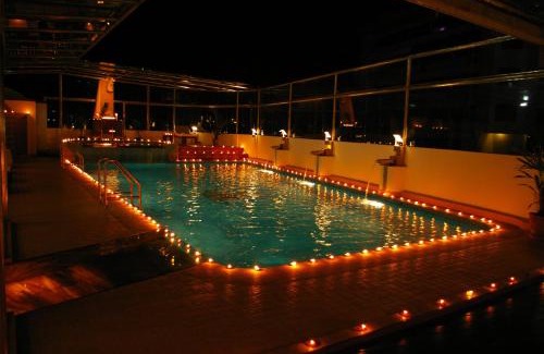 Kaloor Hotel | Gokulam Park Hotel & Convention Centre