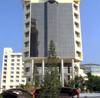 Kaloor Hotel | Gokulam Park Hotel & Convention Centre