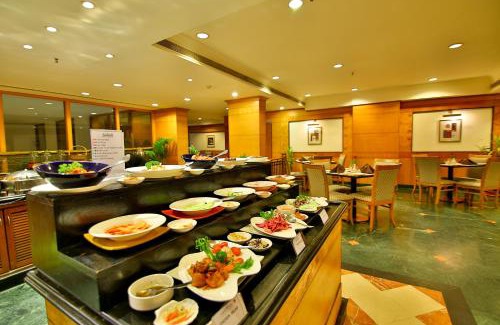 Kaloor Hotel | Gokulam Park