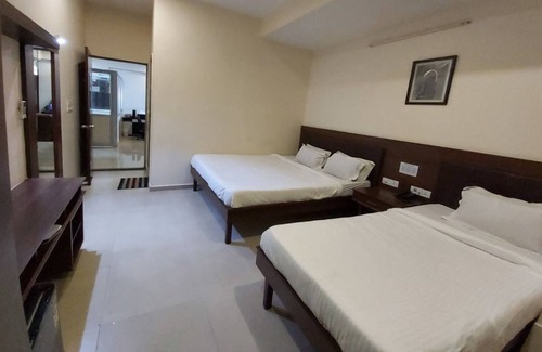 Surat Hotel | Gokuldham Banquet and Rooms