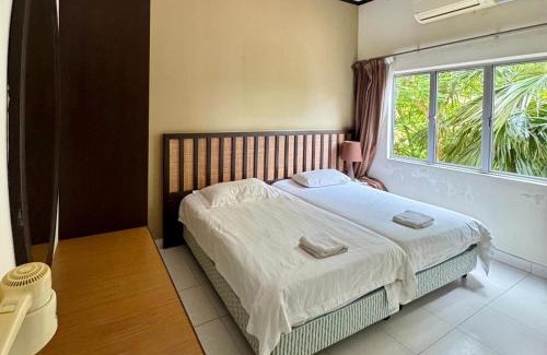 Endah Apartment | Gold Coast Morib Apartment