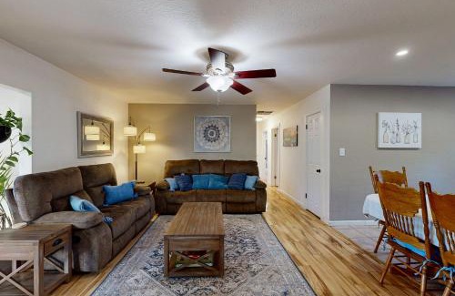 Jamestown House | Gold Country Getaway