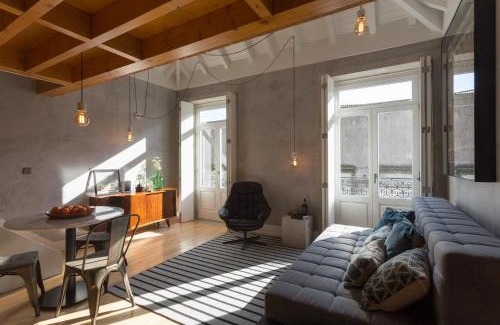 Centro / Baixa Apartment | Gold & Grey Loft Almada