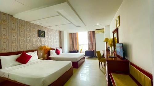 Downtown Ho Chi Minh City Hotel | Gold hotel, Saigon