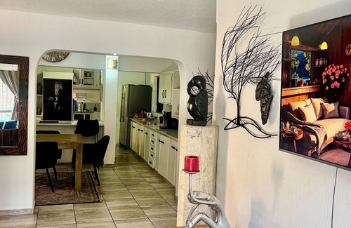 Faerie Glen Condo | Gold Pot Stay a 5 Bedroom House
