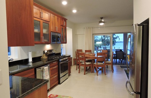 Placencia House | Gold Standard Beach Front Estate with Private Pool and walk to Placencia Village