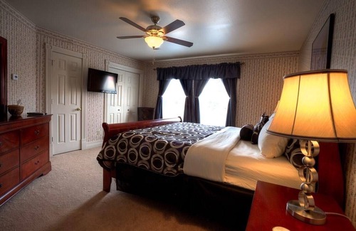 Cripple Creek Bed & Breakfast | Gold Strike Inn Beautiful, luxurious and completely renovated Victorian mansion