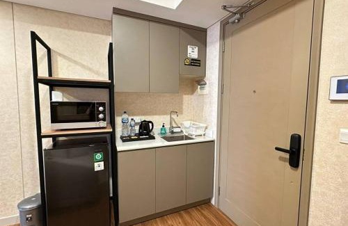 Pantai Indah Kapuk Apartment | goldcoast studio europe sofabed wifi netflix