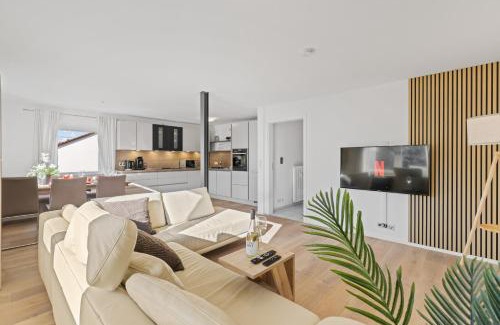 Guenzburg Apartment | GOLDCREAM Suites - MODERN - NETFLIX - free parking