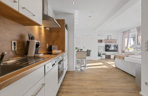 Guenzburg Apartment | GOLDCREAM Suites - MODERN - NETFLIX - free parking