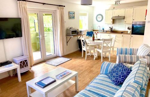 Eype House | Golden Acre Jurassic Coastal Lodges ,Eype