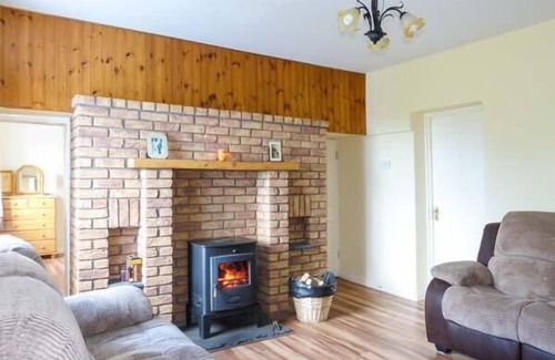 Connacht Cabin | Golden Acres, KNOCK, COUNTY MAYO