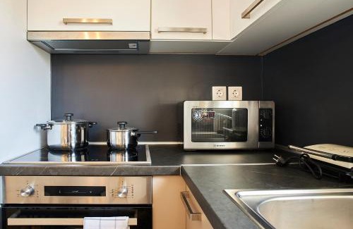Thessaloniki Apartment | Golden Apartment by BiNoBi!