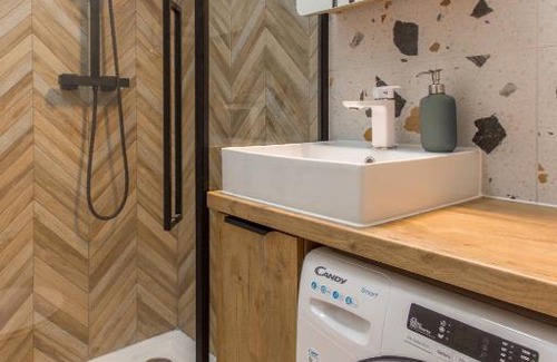 Katowice Apartment | Golden Apartments/SobF