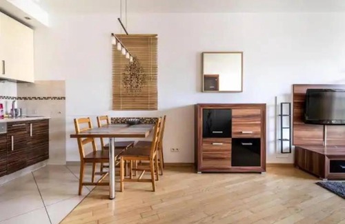 Mirow Apartment | Golden Apartments Warsaw - Luxury Apartment in the Platinum Towers - Grzybowska 61A