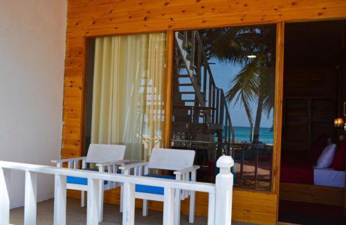 Trincomalee House | Golden Beach Cottages