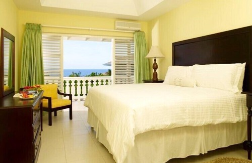 Oracabessa Villa | Golden Cove 8-WATERFRONT Villas! SNORKEL! KAYAKS! CHEF! POOL!