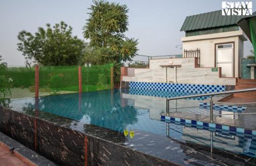 Jaipur District Villa | Golden Cove by VEO - Part of StayVista with Bonfire, Pool