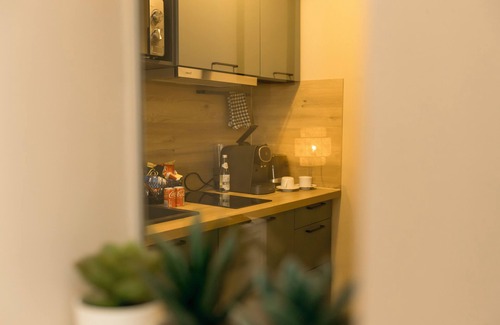 Upper Town Apartment | Golden Dove Apartment 0