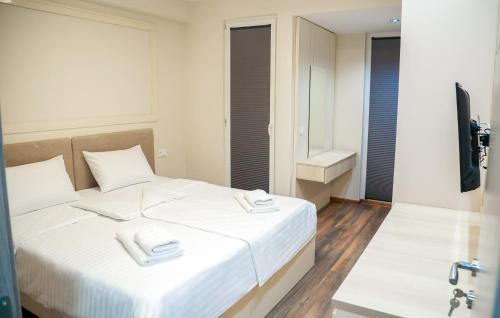 Veles Apartment | Golden Gish's apartments